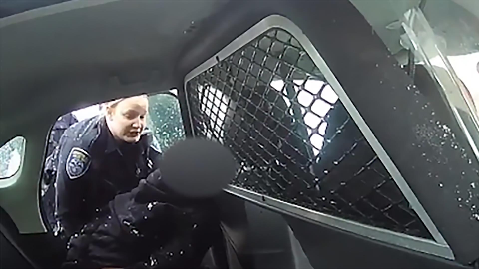 Watch Bodycam Video Shows Rochester Police Pepper Spraying 9-year-old Girl