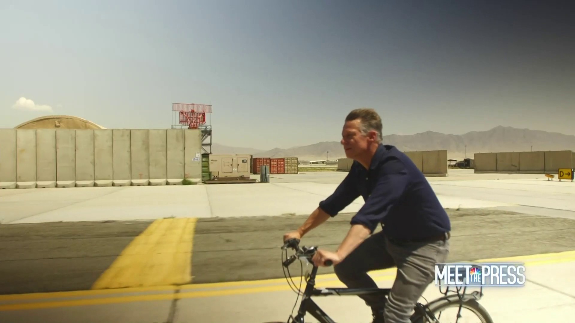 Vænne sig til Urter Dem Bike-riding through Bagram: Richard Engel reports from Afghanistan as U.S.  withdraws