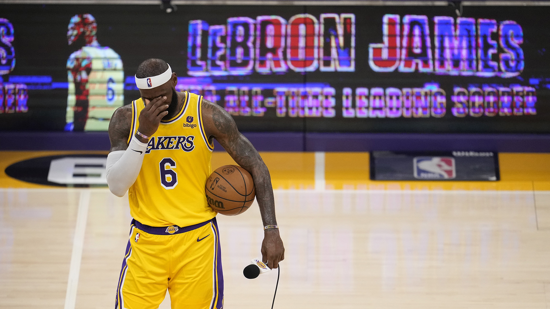 LeBron James Breaks NBA Scoring Record: The Stars in Attendance – The  Hollywood Reporter